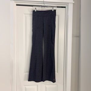 Lucy grey flair yoga pants